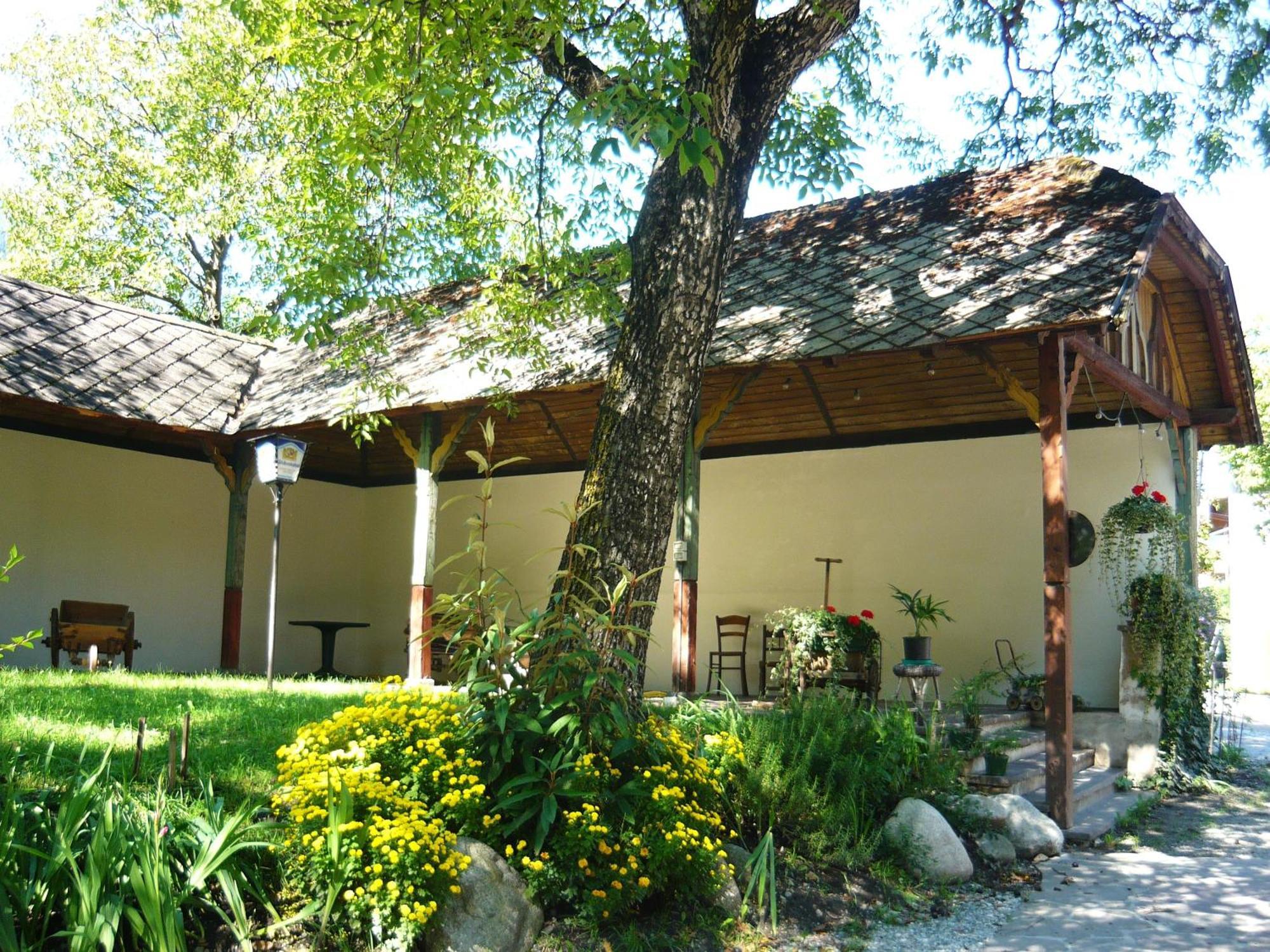 Gasthof Goldenes Lamm Vahrn 외부 사진