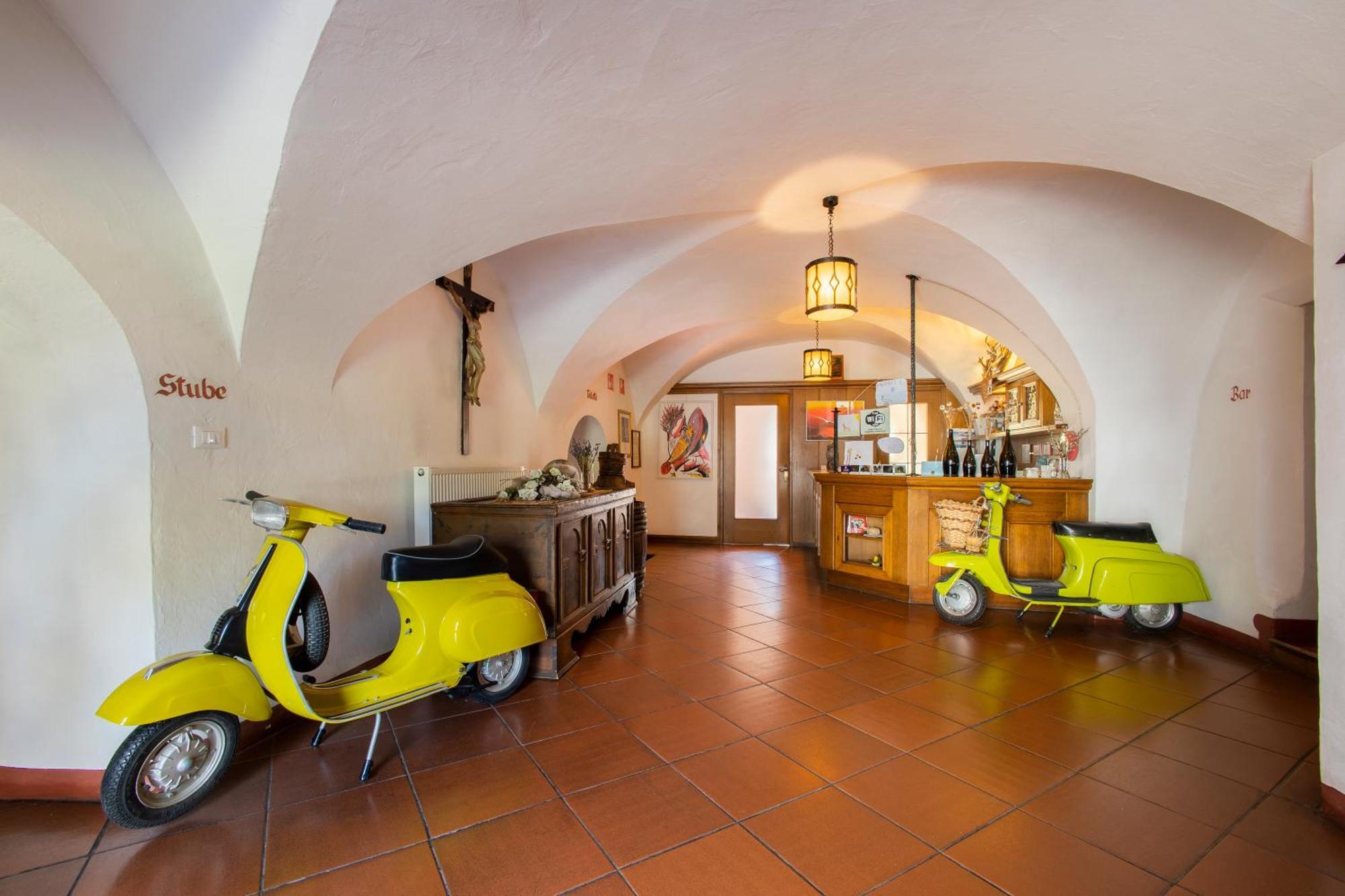 Gasthof Goldenes Lamm Vahrn 외부 사진