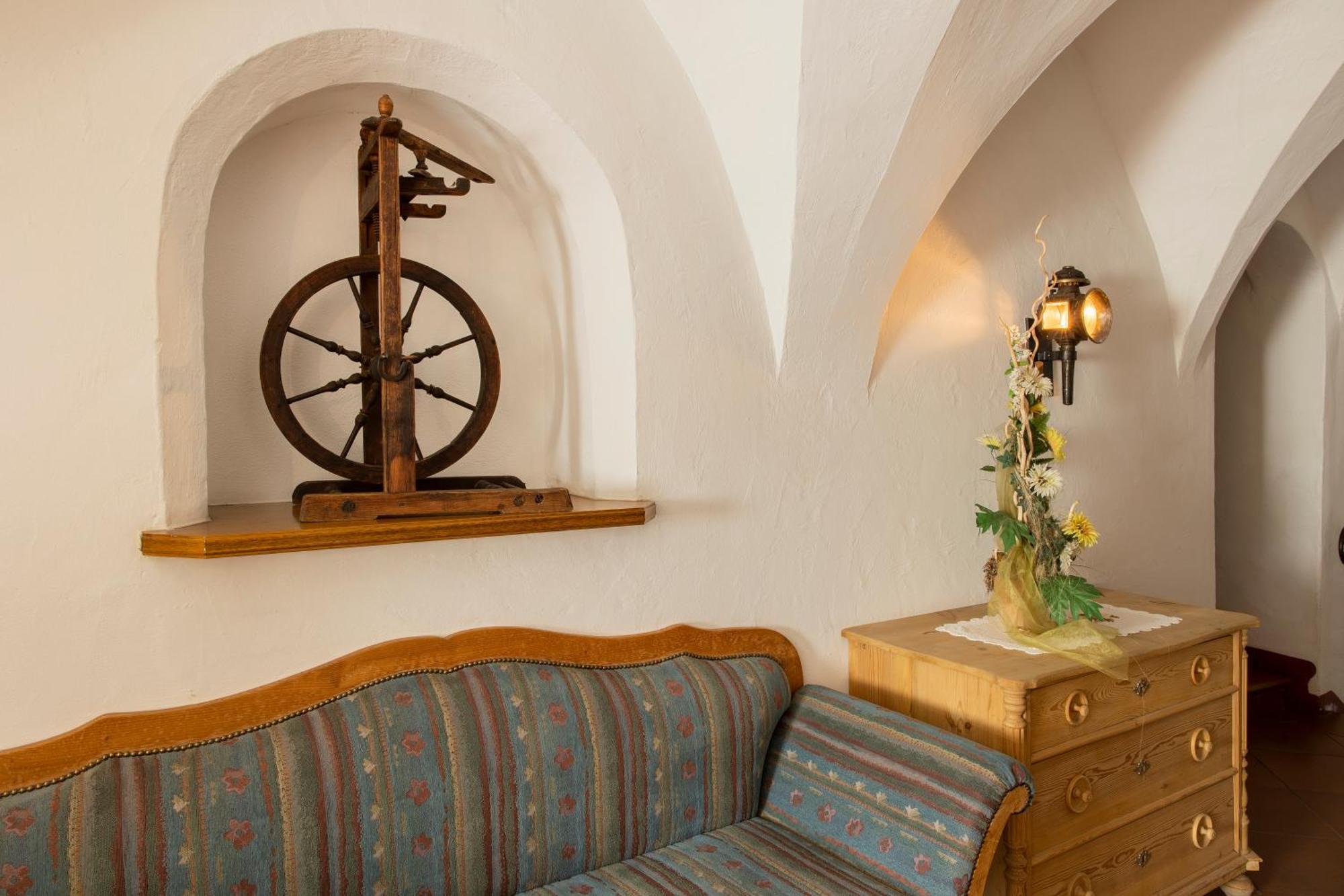 Gasthof Goldenes Lamm Vahrn 외부 사진